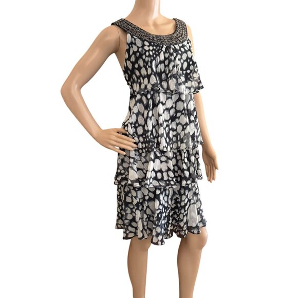 Studio 1 - Flowy Tiered Ruffle Dress - Size 16 - Sleeveless - Egyptian Neckline - Picture 9 of 13